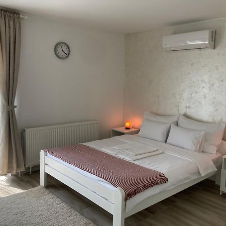 Fruska Gora Guesthouse Irig Exterior photo